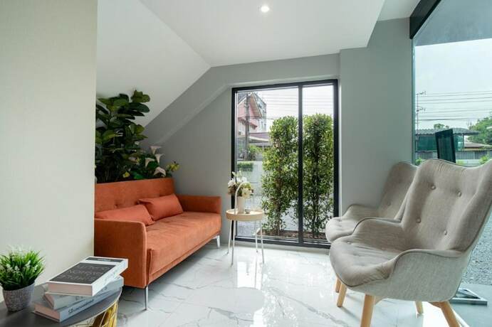 Imagen de los interiores del Hotel The Riski Hotel @ Bangphlat Station SHA. Foto 20