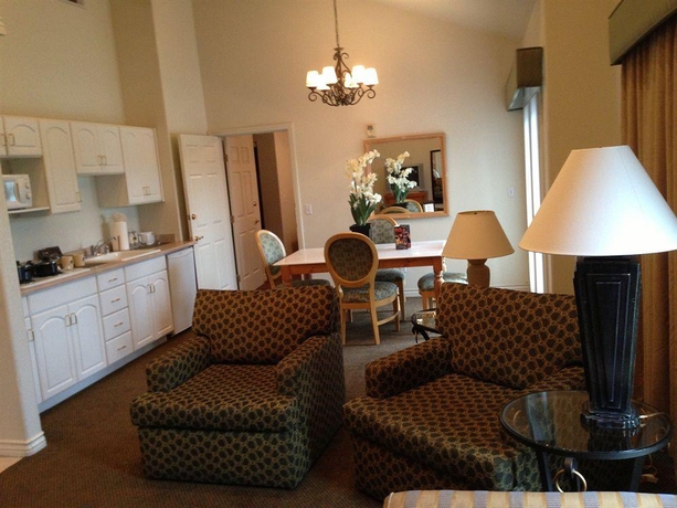 Imagen de la habitación del Hotel The Rita Suites. Foto 11