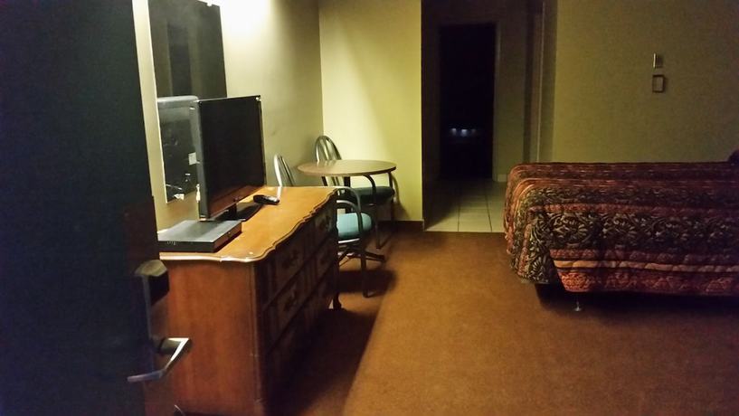 Imagen de la habitación del Hotel The Ritz Cafe And Motor Inn. Foto 8