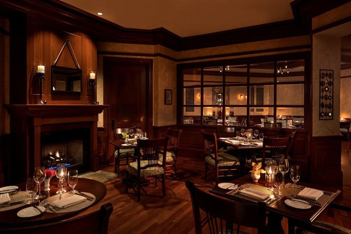 Imagen del bar/restaurante del Hotel The Ritz-Carlton Golf Resort, Naples. Foto 6