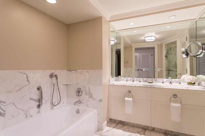 Imagen de la habitación del Hotel The Ritz-Carlton Naples, Tiburon. Foto 8