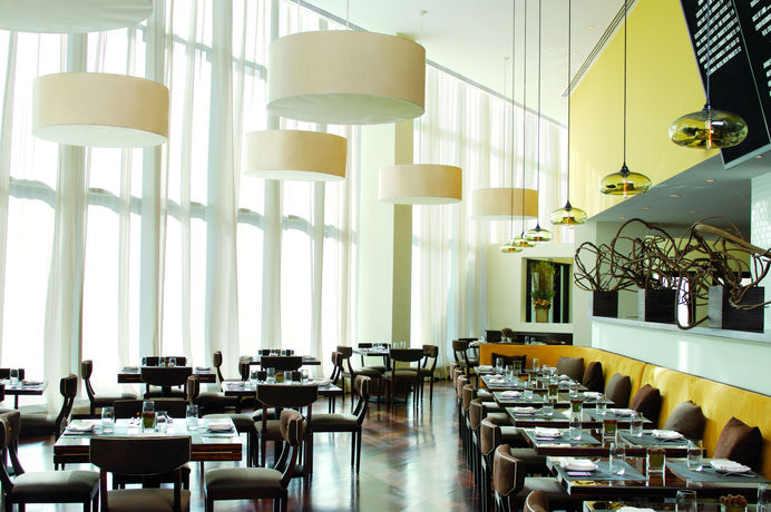 Imagen del bar/restaurante del Hotel The Ritz-Carlton New York, Westchester. Foto 2