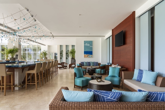 Imagen del bar/restaurante del Hotel The Ritz-Carlton, Turks and Caicos. Foto 4