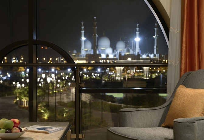 Imagen de la habitación del Hotel The Ritz-carlton Abu Dhabi, Grand Canal. Foto 5