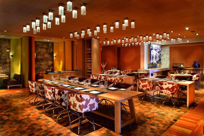 Imagen del bar/restaurante del Hotel The Ritz-carlton, Bachelor Gulch. Foto 5