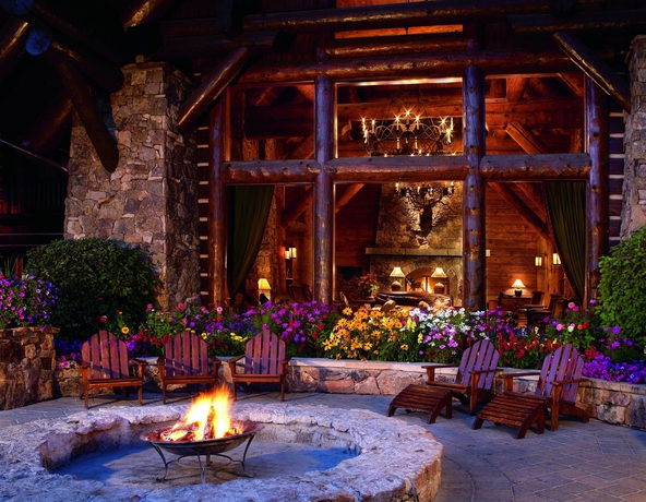 Imagen de los exteriores del Hotel The Ritz-carlton, Bachelor Gulch. Foto 12