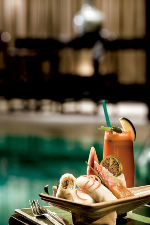 Imagen de la piscina del Hotel The Ritz-carlton Beijing Financial Street. Foto 14