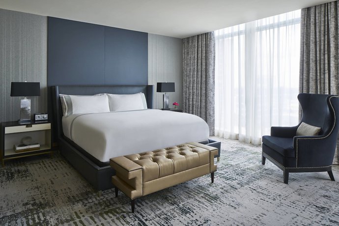 Imagen de la habitación del Hotel The Ritz-carlton, Charlotte. Foto 7