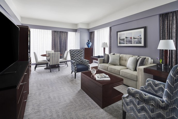 Imagen de la habitación del Hotel The Ritz-carlton, Charlotte. Foto 12