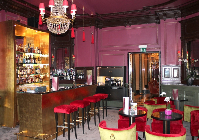 Imagen del bar/restaurante del Hotel The Ritz-carlton, De La Paix, Geneva. Foto 3