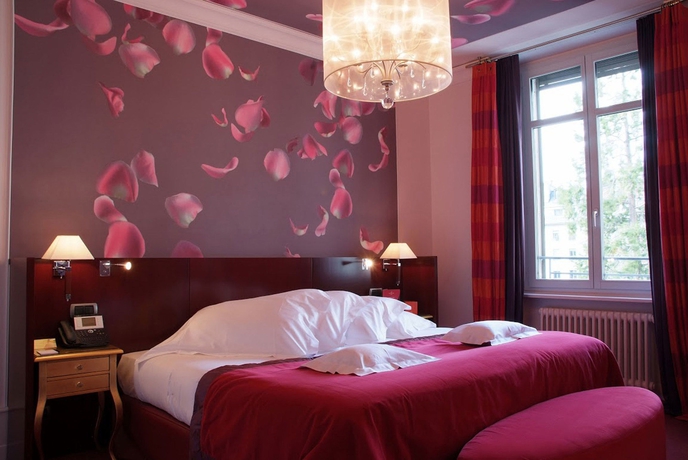 Imagen de la habitación del Hotel The Ritz-carlton, De La Paix, Geneva. Foto 9