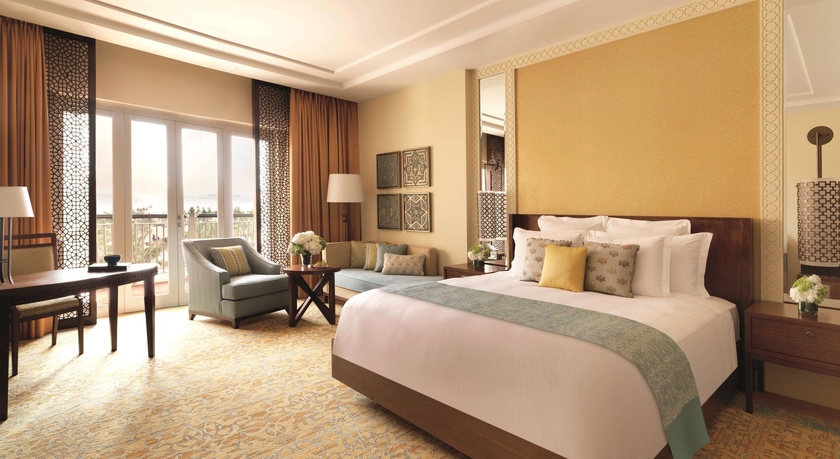 Imagen de la habitación del Hotel The Ritz-carlton, Dubai. Foto 4