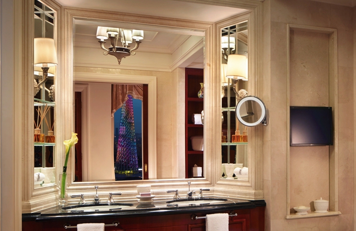 Imagen de la habitación del Hotel The Ritz-carlton, Guangzhou. Foto 7