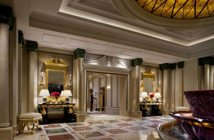 Imagen de los interiores del Hotel The Ritz-carlton, Guangzhou. Foto 13