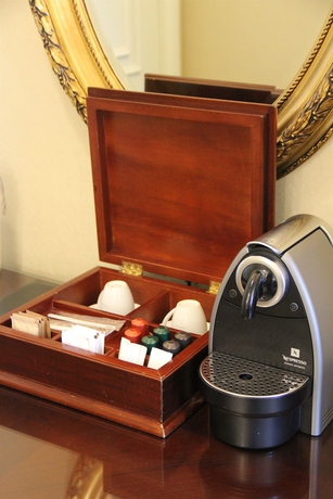 Imagen de la habitación del Hotel The Ritz-carlton, Istanbul. Foto 6