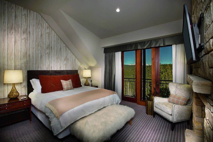 Imagen de la habitación del Hotel The Ritz-carlton, Lake Tahoe. Foto 12