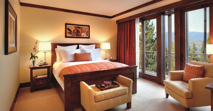 Imagen de la habitación del Hotel The Ritz-carlton, Lake Tahoe. Foto 18