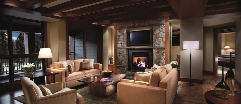 Imagen de la habitación del Hotel The Ritz-carlton, Lake Tahoe. Foto 19