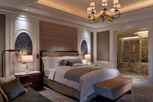 Imagen de la habitación del Hotel The Ritz-carlton, Macau. Foto 17