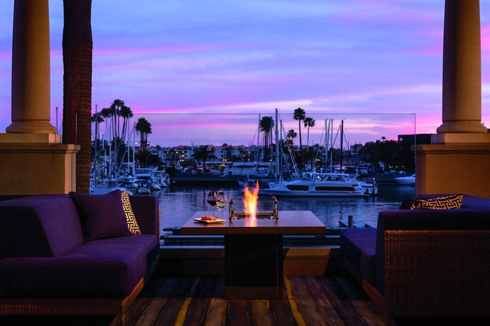 Imagen del bar/restaurante del Hotel The Ritz-carlton, Marina Del Rey. Foto 6