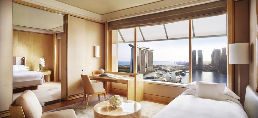 Imagen de la habitación del Hotel The Ritz-carlton, Millenia Singapore. Foto 23