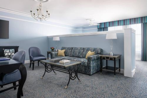 Imagen de la habitación del Hotel The Ritz-carlton, New Orleans. Foto 17