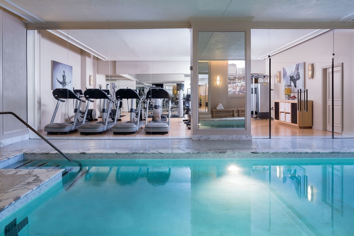 Imagen de la piscina del Hotel The Ritz-carlton, Pentagon City. Foto 12