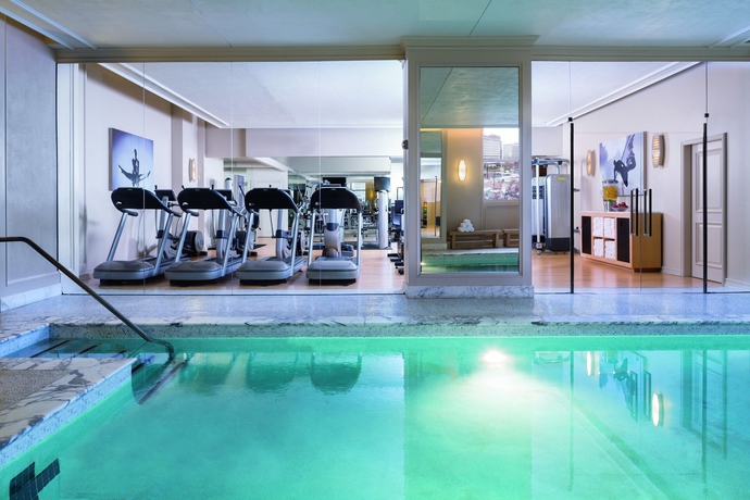 Imagen de la piscina del Hotel The Ritz-carlton, Pentagon City. Foto 13