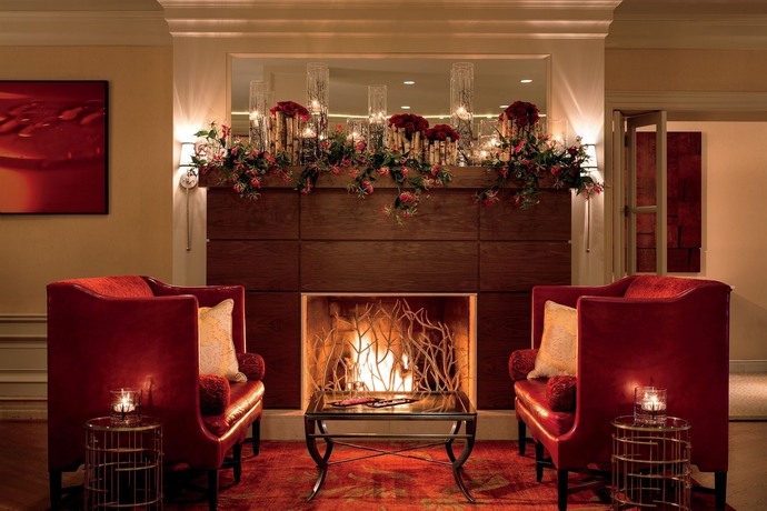 Imagen del bar/restaurante del Hotel The Ritz-carlton, Pentagon City. Foto 2