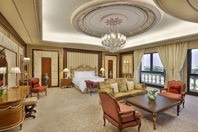 Imagen de los interiores del Hotel The Ritz-carlton, Riyadh. Foto 18