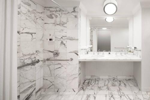 Imagen de la habitación del Hotel The Ritz-carlton, San Francisco. Foto 11