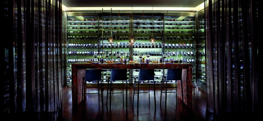 Imagen del bar/restaurante del Hotel The Ritz-carlton, Santiago. Foto 5