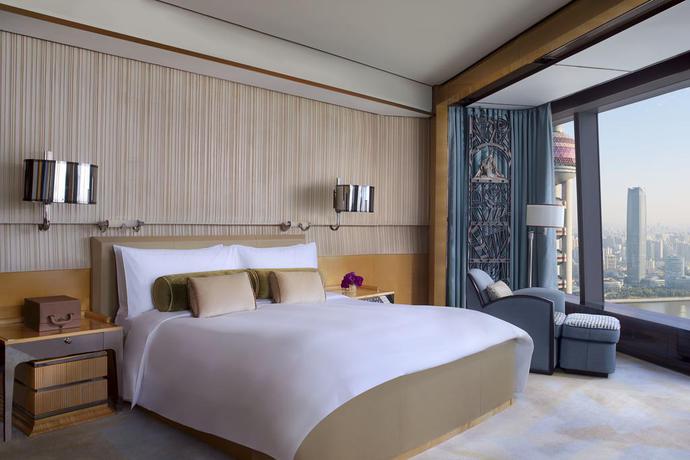 Imagen de la habitación del Hotel The Ritz-carlton Shanghai, Pudong. Foto 4
