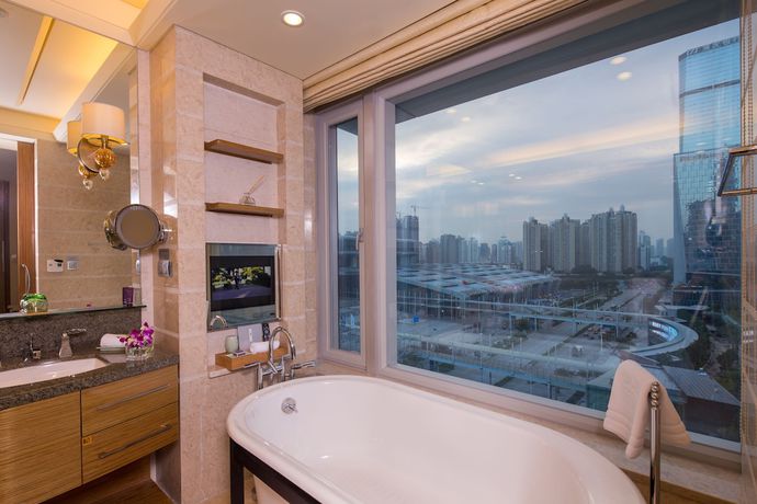 Imagen de la habitación del Hotel The Ritz-carlton, Shenzhen. Foto 2