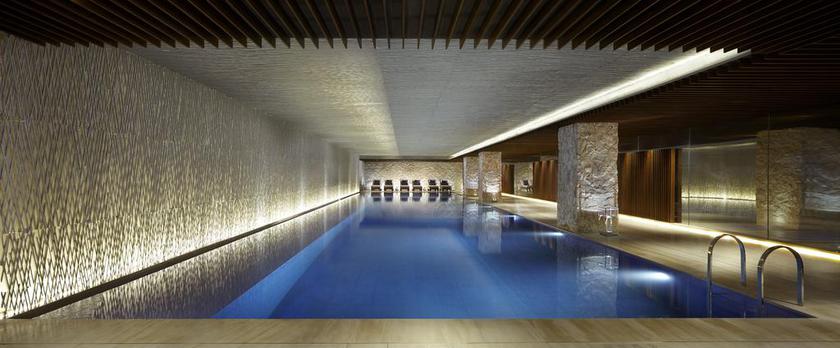 Imagen de la piscina del Hotel The Ritz-carlton, Tianjin. Foto 9