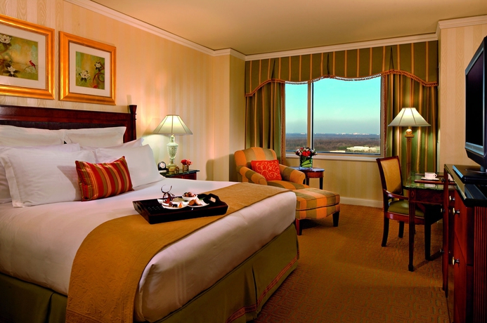Imagen de la habitación del Hotel The Ritz-carlton, Tysons Corner. Foto 4