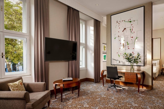 Imagen de la habitación del Hotel The Ritz-carlton, Vienna. Foto 8