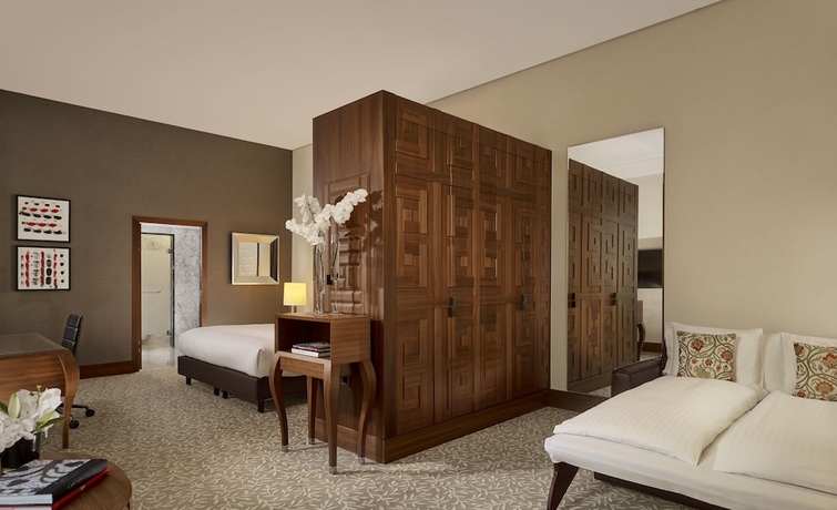 Imagen de la habitación del Hotel The Ritz-carlton, Vienna. Foto 11