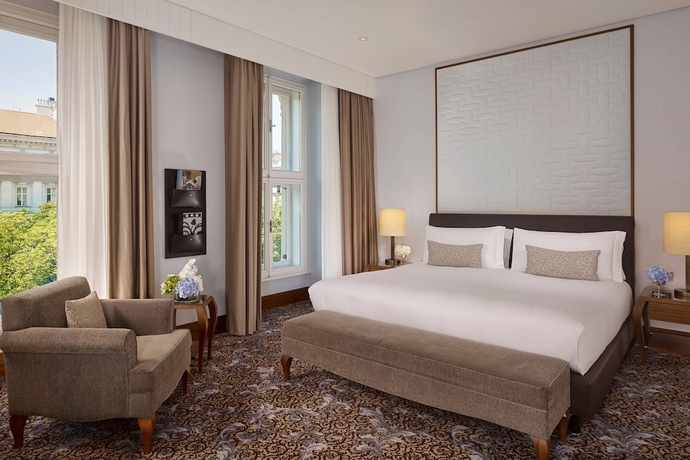 Imagen de la habitación del Hotel The Ritz-carlton, Vienna. Foto 12