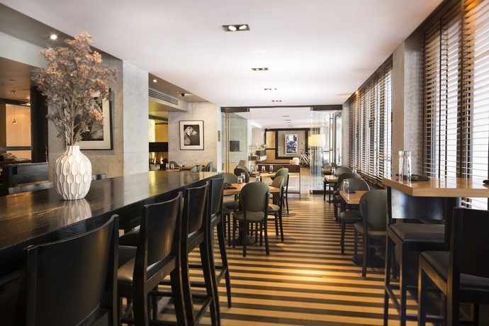 Imagen de los interiores del Hotel The River Inn. Foto 12