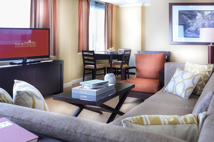 Imagen de la habitación del Hotel The River Inn. Foto 8