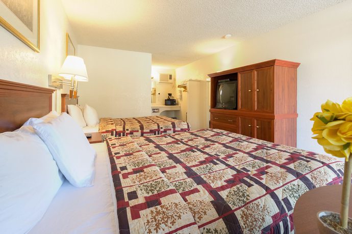 Imagen de la habitación del Hotel The River Inn, Three Rivers. Foto 13