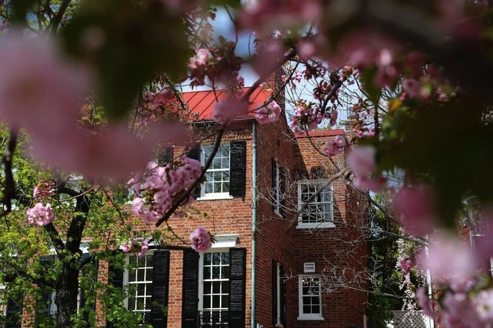 Imagen de los exteriores del Hotel The River Inn, Washington DC. Foto 10