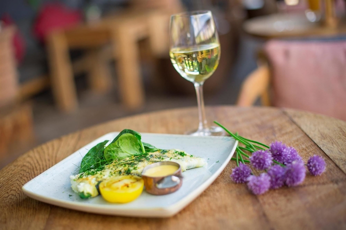 Imagen del bar/restaurante del Hotel The River Lee. Foto 2