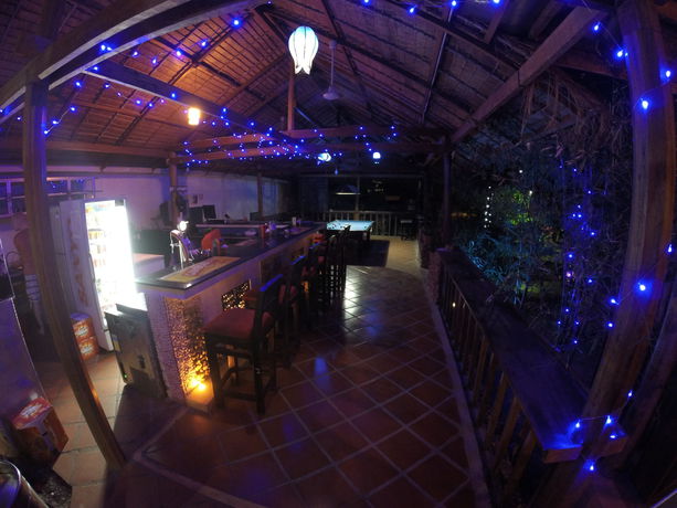 Imagen del bar/restaurante del Hotel The River Lodge. Foto 5