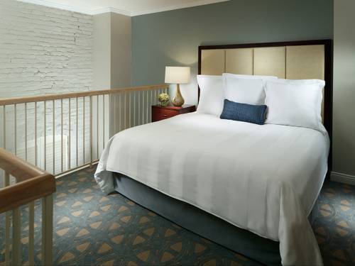 Imagen de la habitación del Hotel The Riverfront New Orleans. Foto 3
