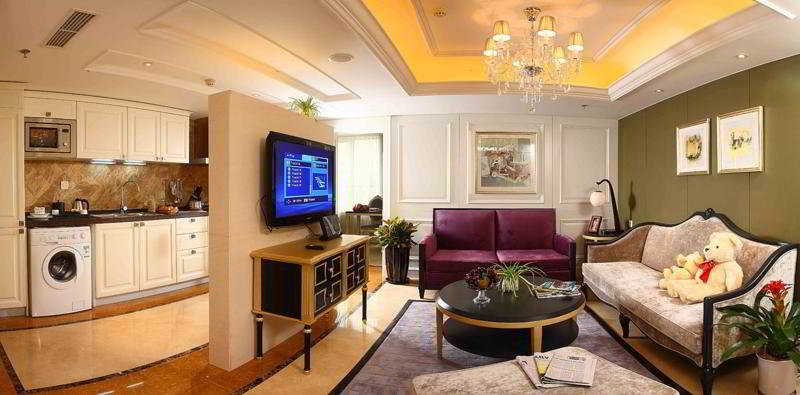 Imagen de la habitación del Hotel The Riverside Baroque Palace Beijing. Foto 1