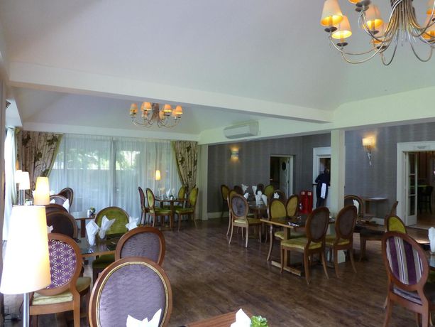 Imagen de la habitación del Hotel The Riverside House. Foto 3