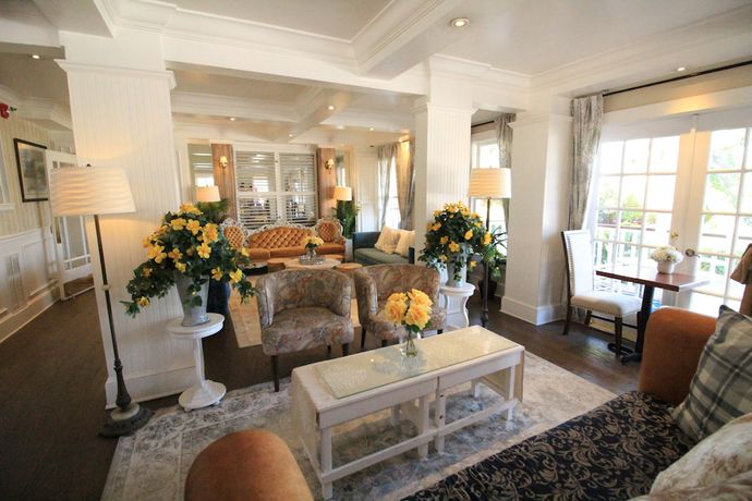 Imagen de los interiores del Hotel The Riverview. Foto 19