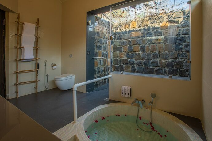 Imagen general del Hotel The Riverwood Forest Retreat-Kanha. Foto 2